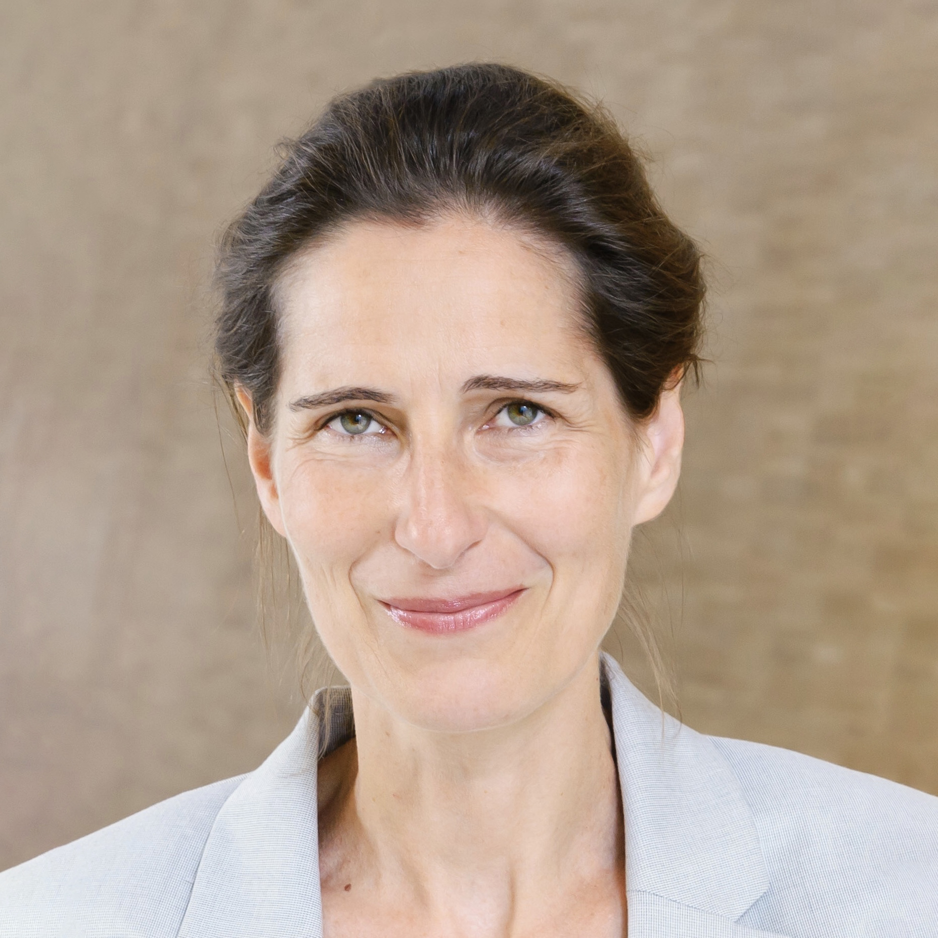 Prof. Claudia Rössig 